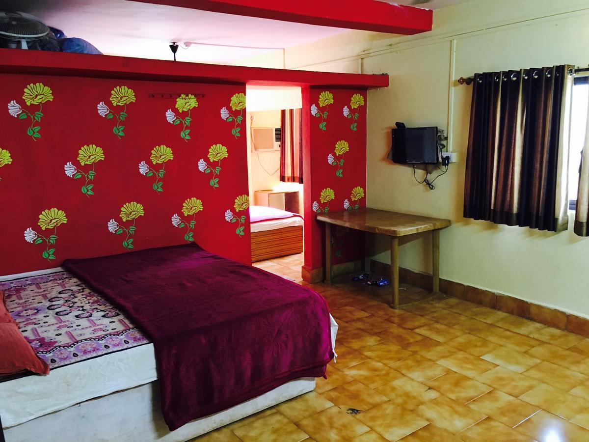 Hotel Madhumalti Matheran Exterior photo